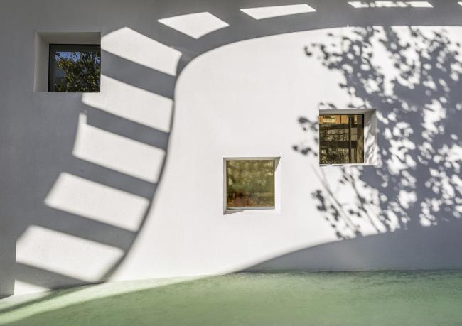 BIM建筑|纯白朴实的平行乐土：意年夜利Terra Madre幼儿园