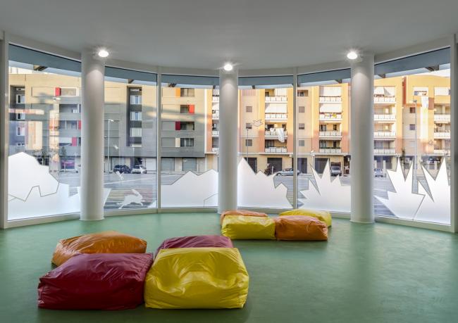 BIM建筑|纯白朴实的平行乐土：意年夜利Terra Madre幼儿园