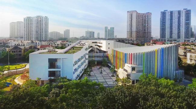 BIM建筑|动态绿色的梦幻校园：生态折线黉舍 / 1+1>2 Architects