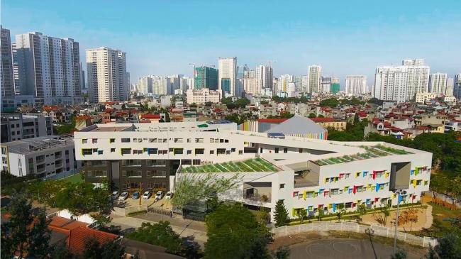 BIM建筑|动态绿色的梦幻校园：生态折线黉舍 / 1+1>2 Architects