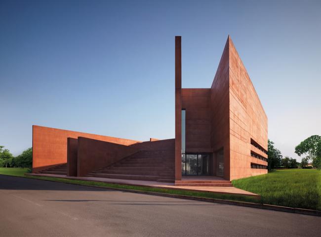 BIM建筑|一本散落墙角，页面泛黄的书：科尔诺公共藏书楼和会堂