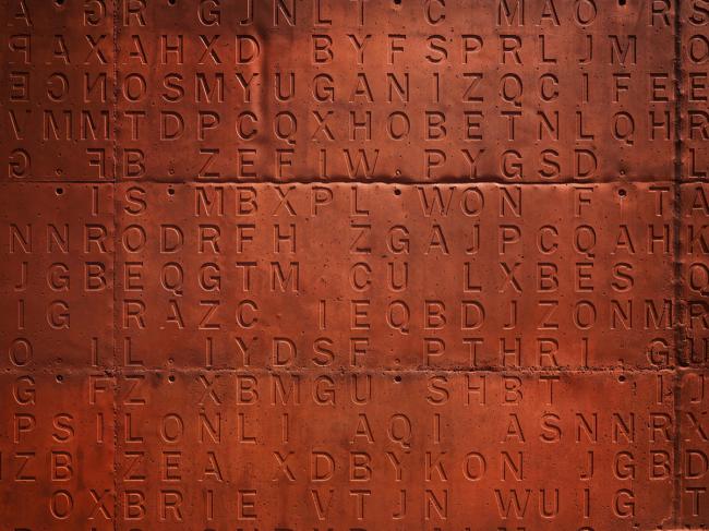 BIM建筑|一本散落墙角，页面泛黄的书：科尔诺公共藏书楼和会堂