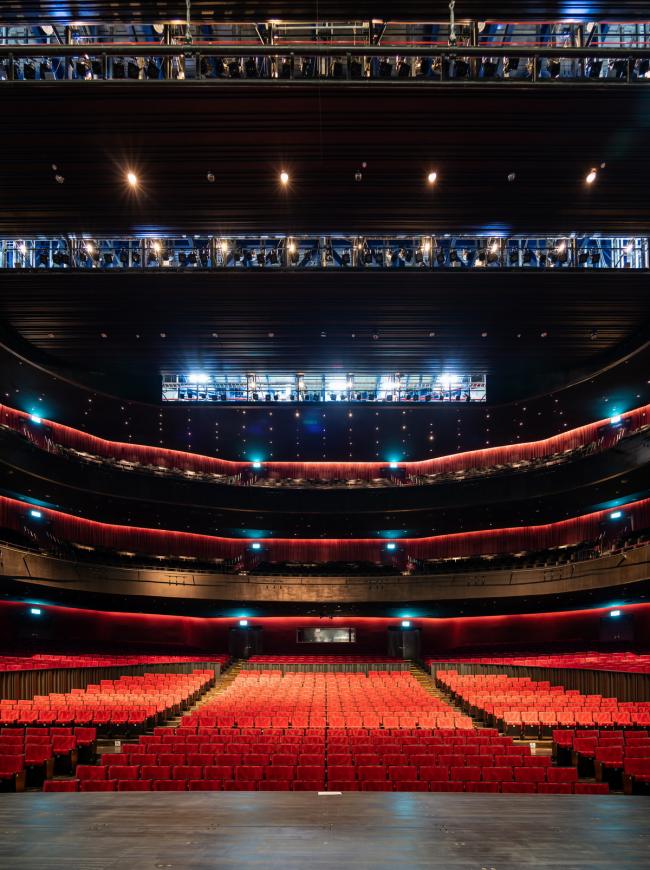 BIM建筑|如榕树根须般自由发展延长：高雄艺术中间 / Mecanoo