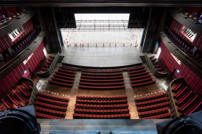 BIM建筑|如榕树根须般自由发展延长：高雄艺术中间 / Mecanoo