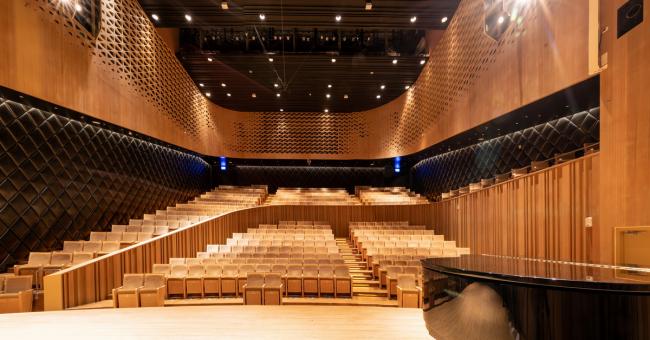 BIM建筑|如榕树根须般自由发展延长：高雄艺术中间 / Mecanoo