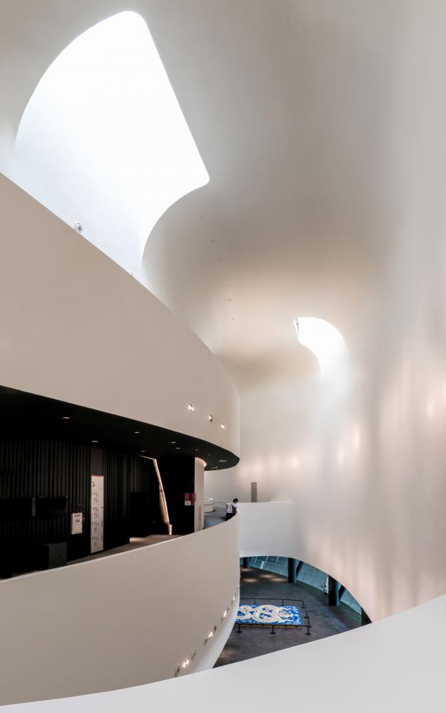 BIM建筑|如榕树根须般自由发展延长：高雄艺术中间 / Mecanoo