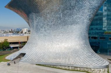 BIM建筑|如风中翩然舞动的裙摆：索玛亚博物馆-BIM建筑网