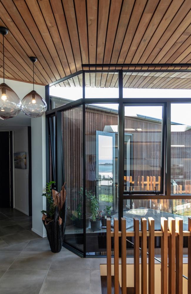 BIM建筑|湾区视野，重重迭起的新西兰私人室第 / Max Capocaccia建筑师事务所