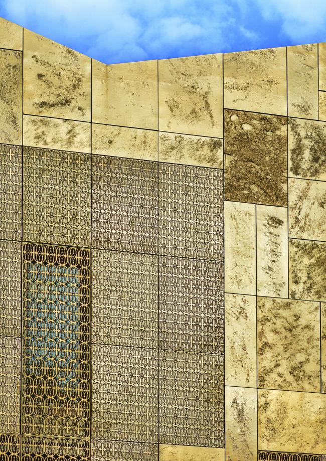 BIM建筑|仿佛流浪古老遗迹旁熠熠生辉的金色戒指：国立中世纪博物馆新旅客中间