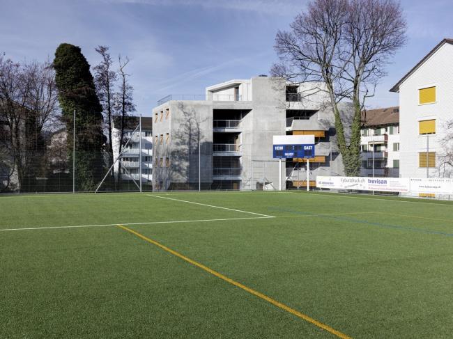 BIM建筑|粗犷的高等感，苏黎世经济实用公寓楼 / Gus Wüstemann