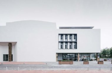 BIM建筑|素胚瓷片，曲线勾画，上海申窑艺术中间（一期）/ 刘宇扬建筑事务所-BIM建筑网