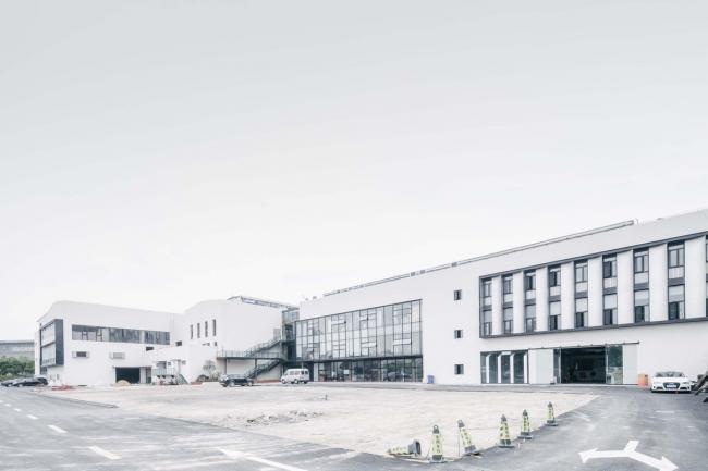 BIM建筑|素胚瓷片，曲线勾画，上海申窑艺术中间（一期）/ 刘宇扬建筑事务所