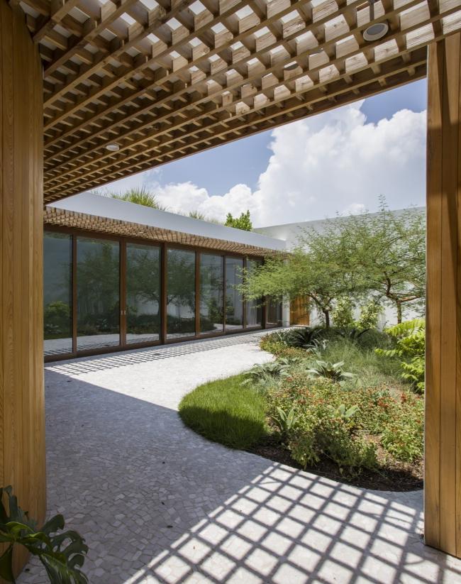 BIM建筑|新奇而平常的白色盒子：林肯路1111号扩建 / 赫尔佐格 & 德梅隆