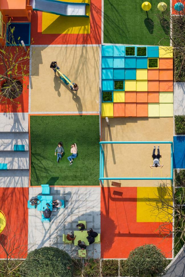 BIM建筑|多彩的像素乐土 / 100architects