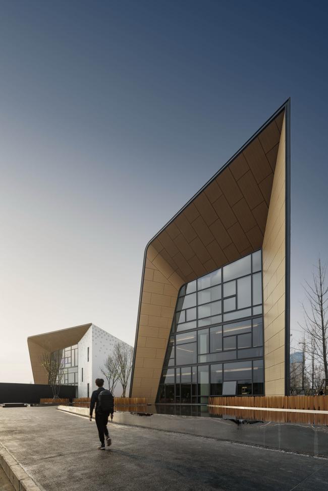 BIM建筑|场合、几何学、天然——成都万科公园传奇幼儿园 / 成执设计