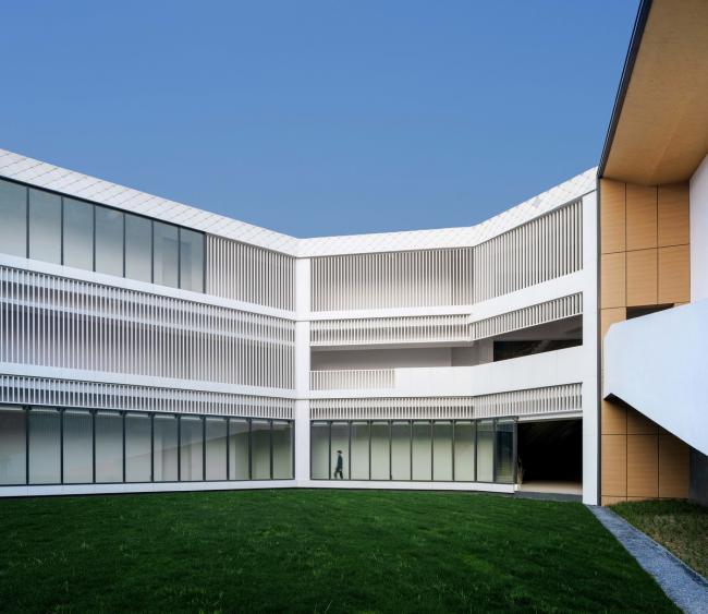 BIM建筑|场合、几何学、天然——成都万科公园传奇幼儿园 / 成执设计