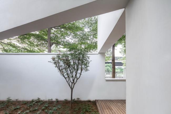 BIM建筑|简约而有格调的生涯美学馆 / 墨照建筑设计事务所