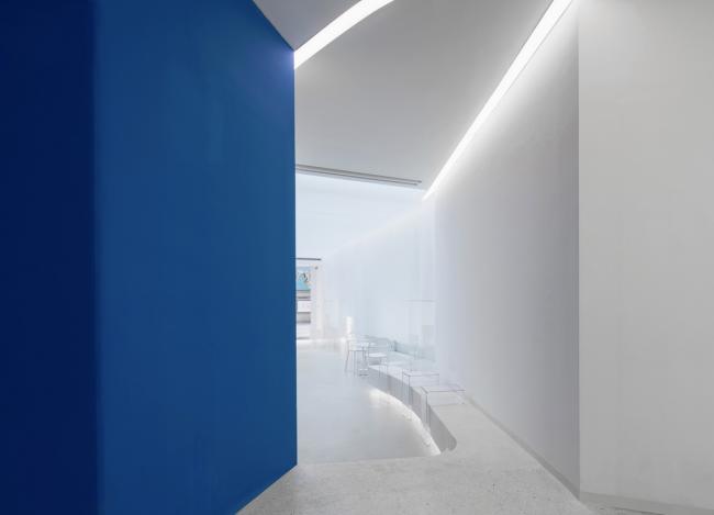 BIM建筑|躲在空间里的十二行诗：BY JOVE 花店 / Mur Mur Lab