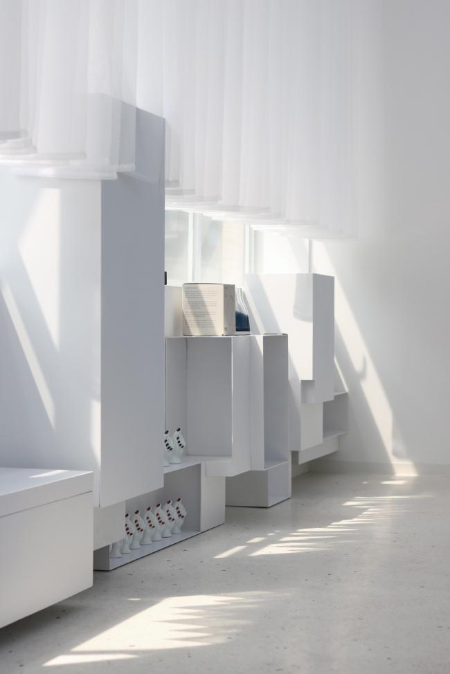 BIM建筑|躲在空间里的十二行诗：BY JOVE 花店 / Mur Mur Lab