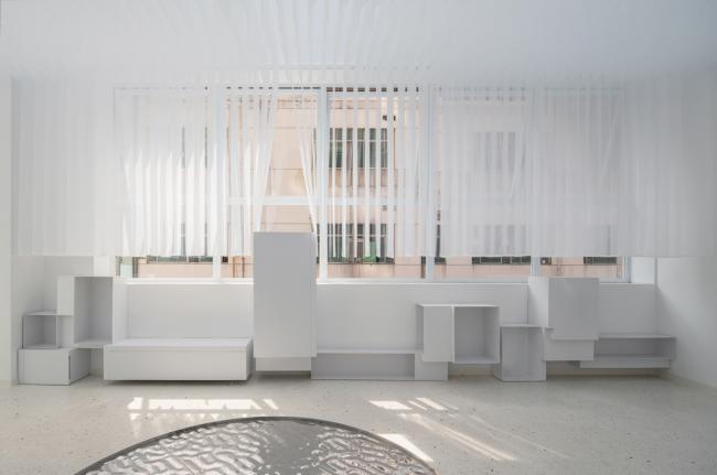 BIM建筑|躲在空间里的十二行诗：BY JOVE 花店 / Mur Mur Lab