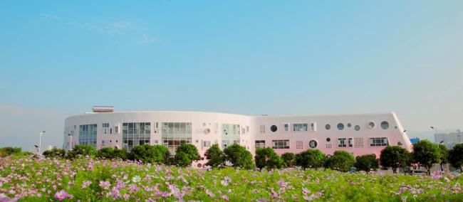 BIM建筑|一个可触摸的乌托邦，一个可实现的幻想国——棒棒糖幻想园 / 西安迪卡幼儿园设计中间