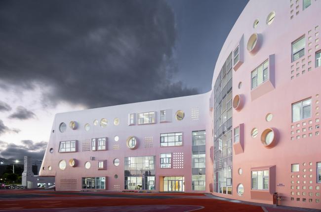 BIM建筑|一个可触摸的乌托邦，一个可实现的幻想国——棒棒糖幻想园 / 西安迪卡幼儿园设计中间