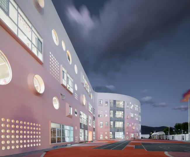 BIM建筑|一个可触摸的乌托邦，一个可实现的幻想国——棒棒糖幻想园 / 西安迪卡幼儿园设计中间