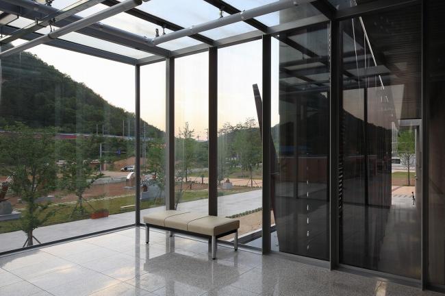 BIM建筑|老根里和平博物馆 / METAA