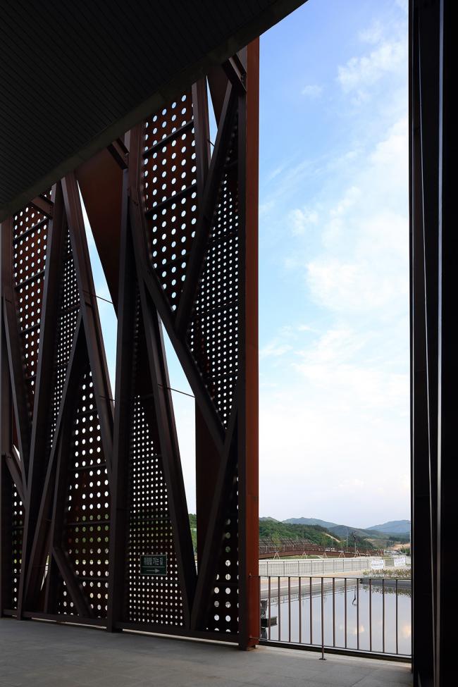 BIM建筑|老根里和平博物馆 / METAA