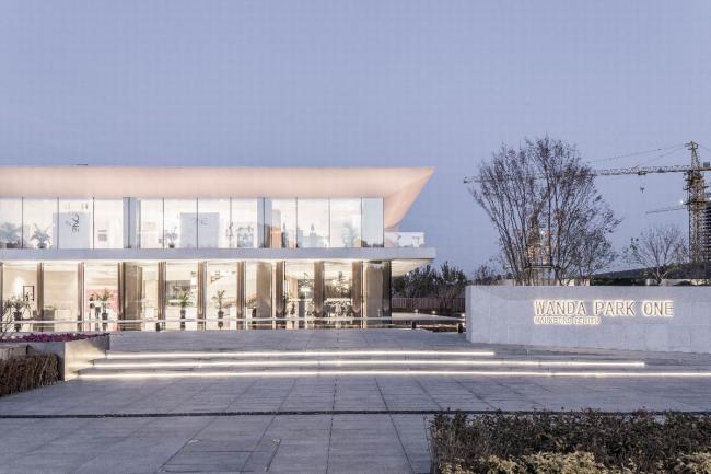 BIM建筑|沈阳浑南万达生涯艺术中间——一场关于简约与适意的思虑 / 基准方中建筑设计