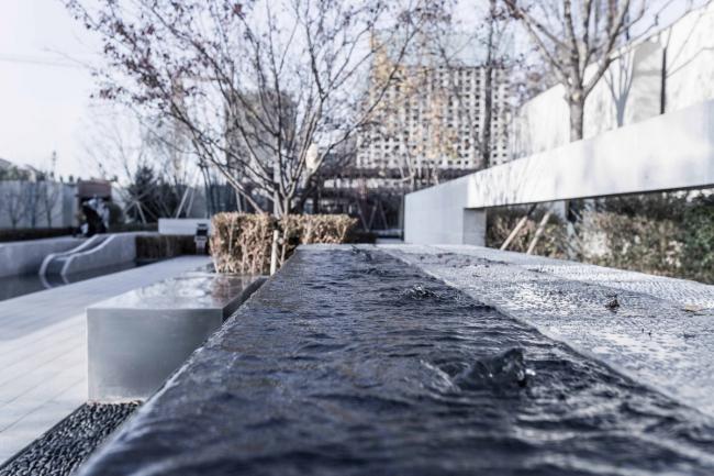 BIM建筑|沈阳浑南万达生涯艺术中间——一场关于简约与适意的思虑 / 基准方中建筑设计