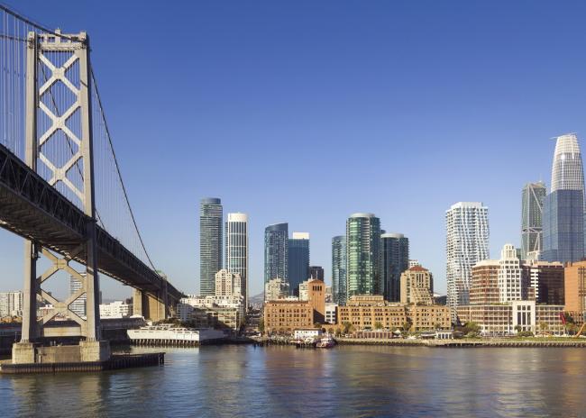 BIM建筑|Studio Gang 旧金山新作扭曲的“米拉年夜厦”封顶