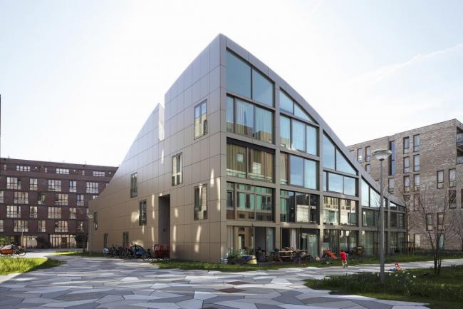 BIM建筑|如同随风舞动的旗号：荷兰Hidden Delights公寓 / NL Architects