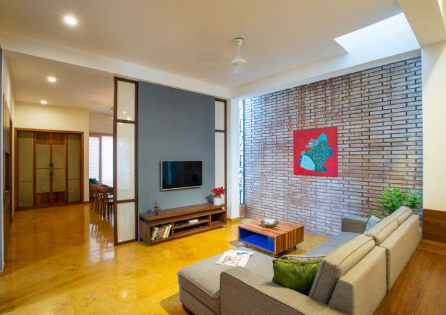 BIM建筑|立面格栅木板酷似“算盘”的印度自力室第 / studioXS