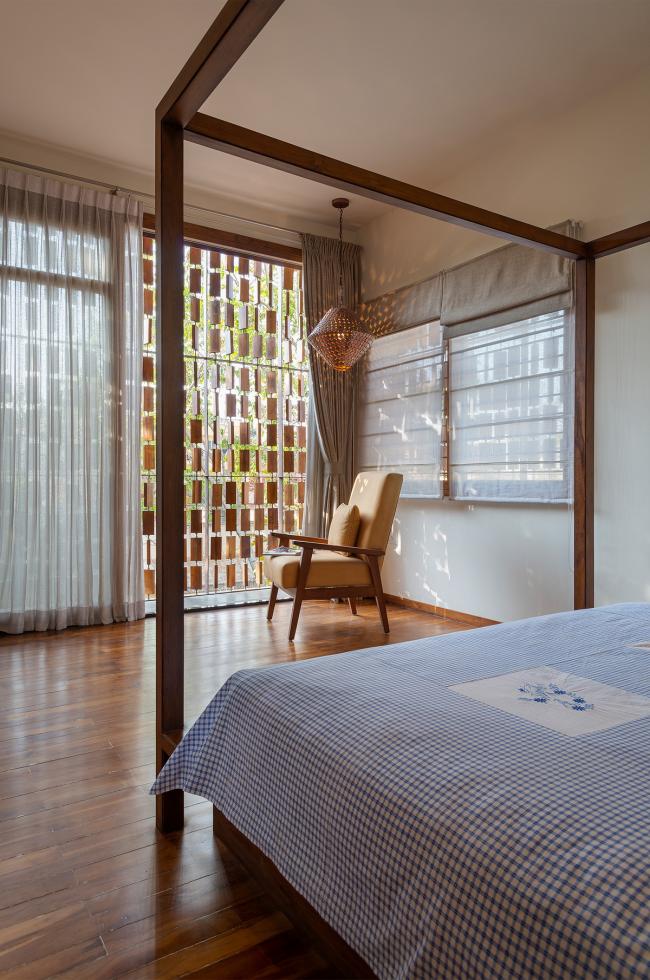 BIM建筑|立面格栅木板酷似“算盘”的印度自力室第 / studioXS