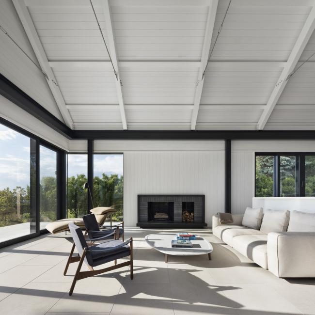 BIM建筑|东湖之家，定格湖景的纯白之家 / Robert Young Architects