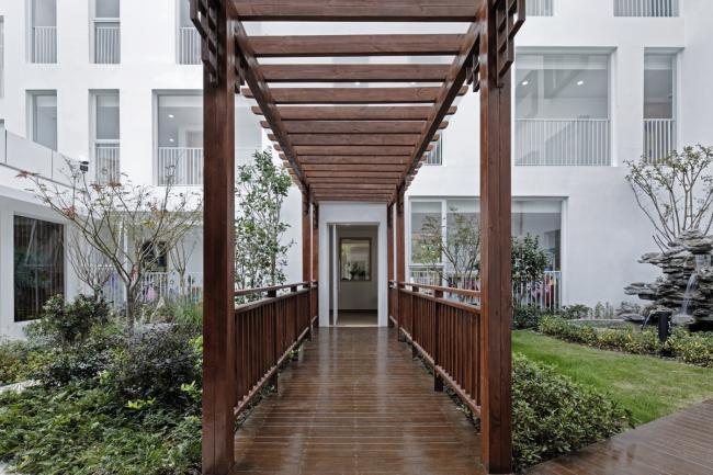 BIM建筑|纯净的花圃碉堡：上海徐汇科技幼儿园 / 元秀万建筑事务所