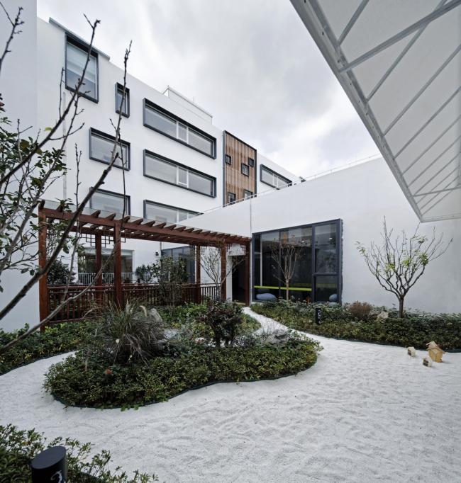 BIM建筑|纯净的花圃碉堡：上海徐汇科技幼儿园 / 元秀万建筑事务所