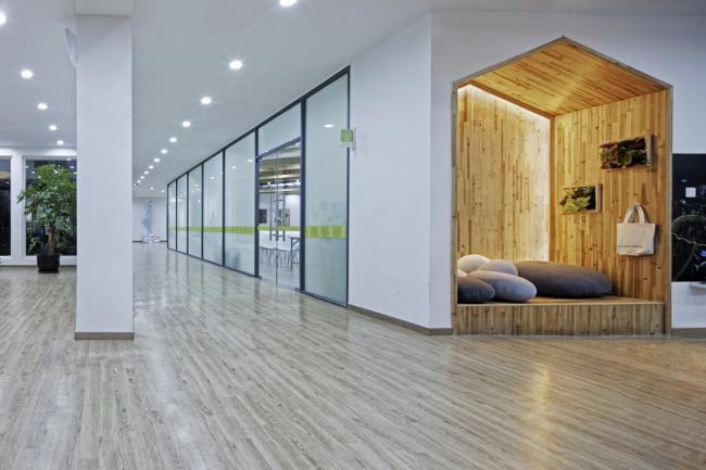 BIM建筑|纯净的花圃碉堡：上海徐汇科技幼儿园 / 元秀万建筑事务所