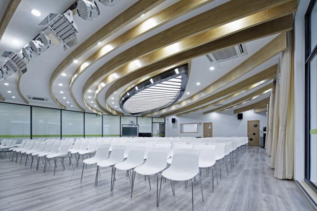 BIM建筑|纯净的花圃碉堡：上海徐汇科技幼儿园 / 元秀万建筑事务所