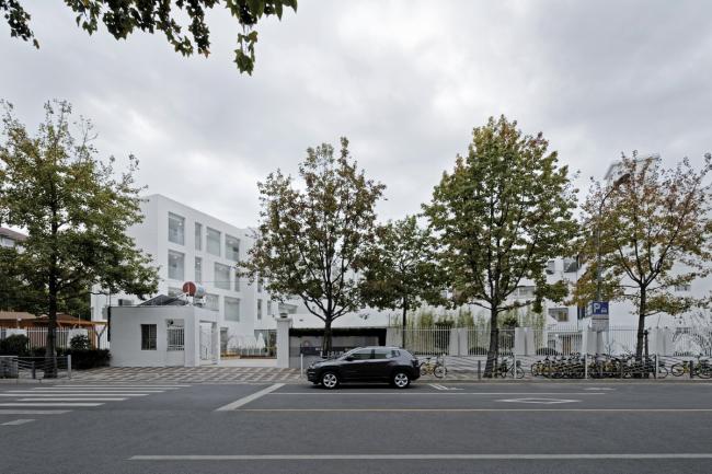 BIM建筑|纯净的花圃碉堡：上海徐汇科技幼儿园 / 元秀万建筑事务所