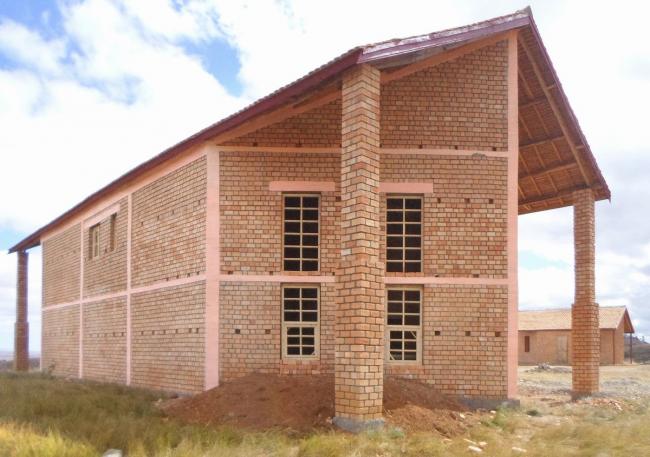 BIM建筑|山坡上的黉舍——FC Advan教导中间