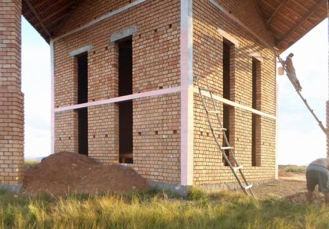 BIM建筑|山坡上的黉舍——FC Advan教导中间