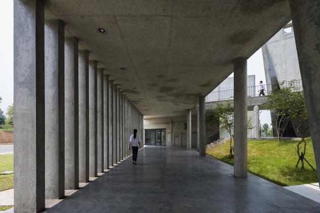 BIM建筑|光影错落，开合有度：Viettel 厂外工作室 / 武重义建筑事务所