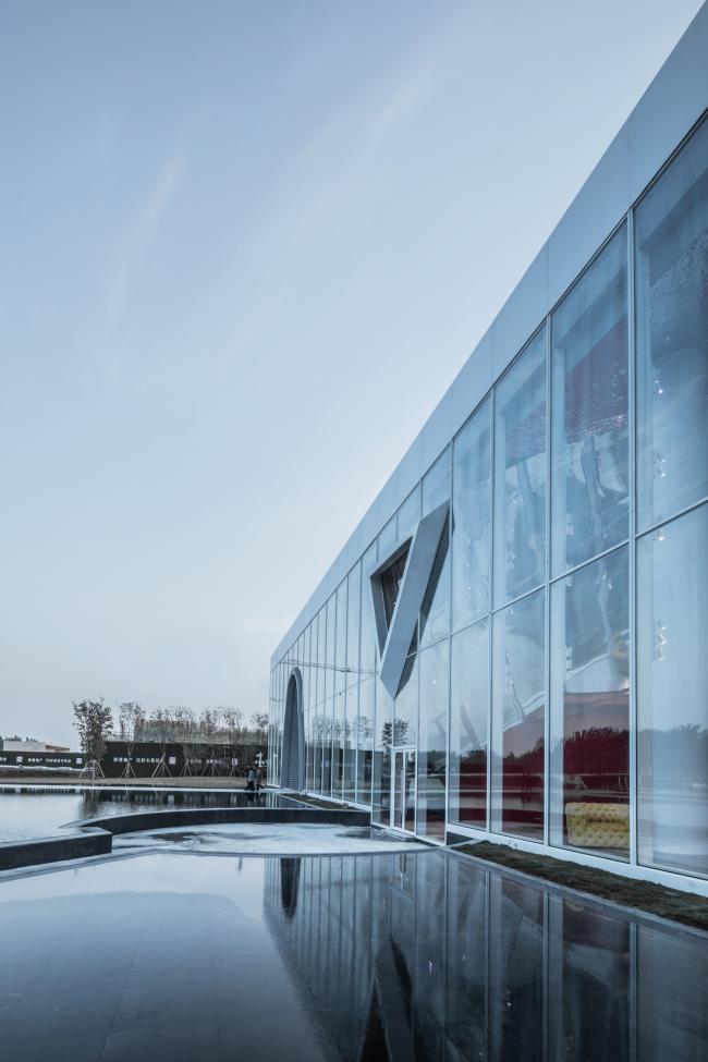 BIM建筑|竹苞松茂，仿佛一个魔幻水晶——广州路壹号院 / aoe|事建组