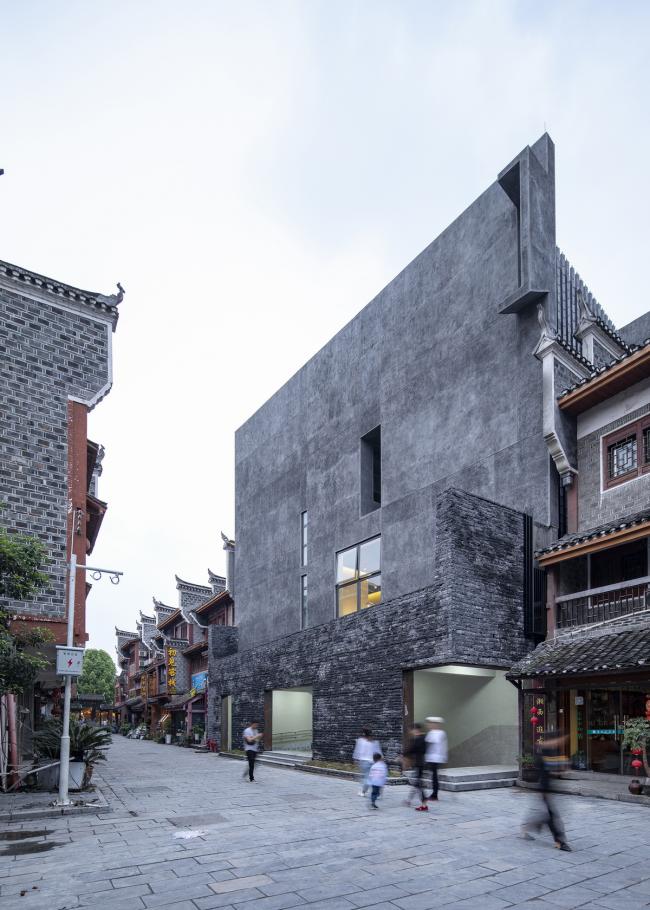 BIM建筑|吉首美术馆 / 很是建筑