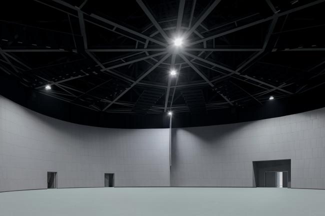 BIM建筑|静若处子，流光四溢——中国轻纺城时尚宣布戏院 / WAU建筑事务所