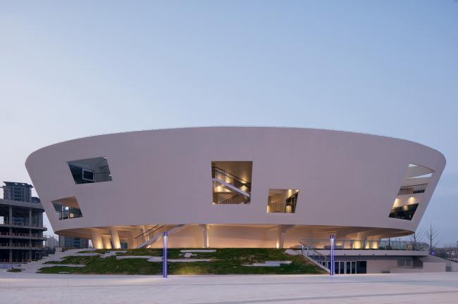 BIM建筑|静若处子，流光四溢——中国轻纺城时尚宣布戏院 / WAU建筑事务所