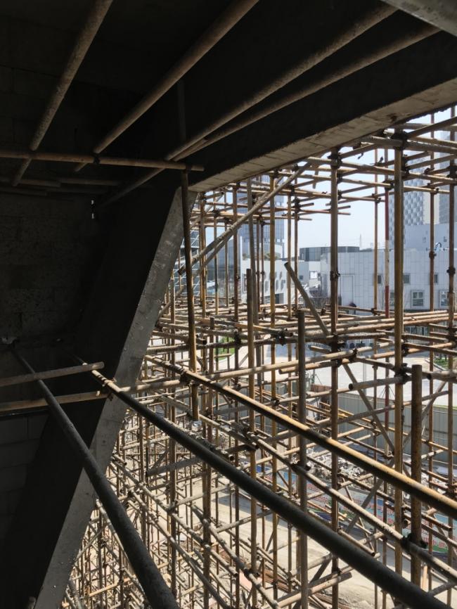 BIM建筑|静若处子，流光四溢——中国轻纺城时尚宣布戏院 / WAU建筑事务所