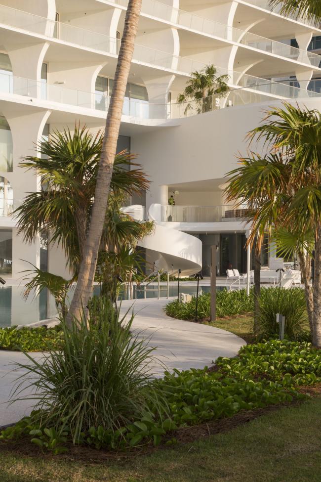 BIM建筑|舞蹈的方格子：迈阿密阳光海滩纯白室第塔 Jade Signature / 赫尔佐格&德梅隆